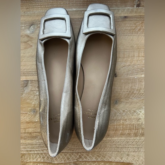 ANN MASHBURN Buckle Shoe in Gold Leather Women’s Size 38 - Picture 5 of 9